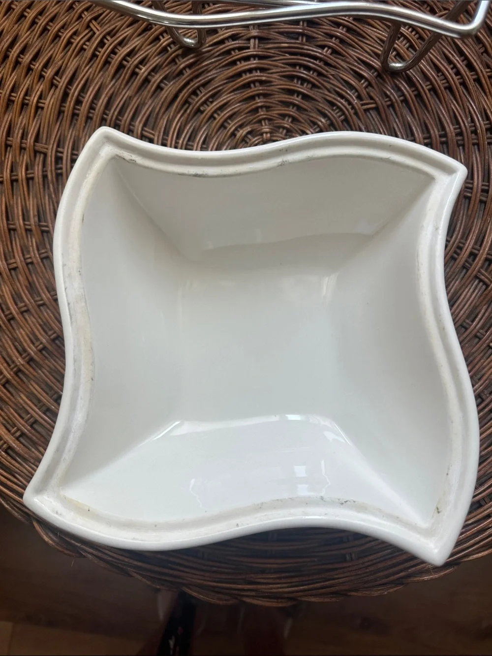 Vintage Sienna by Godinger White Porcelain 1-Quart Chafing Serving Dish Chrome